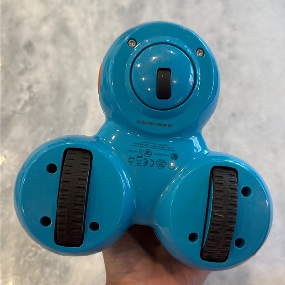 Dash - Picture 4 of 4